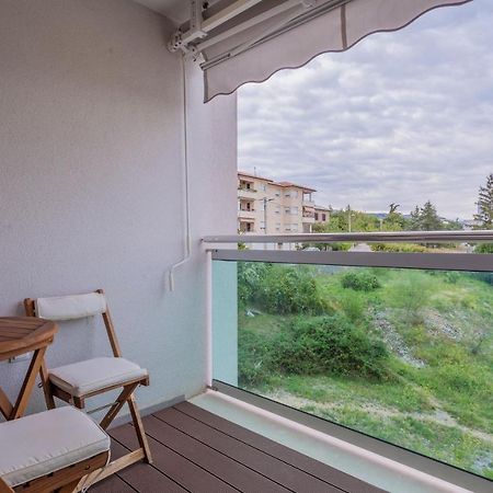 Apartman Laura Rijeka Buitenkant foto