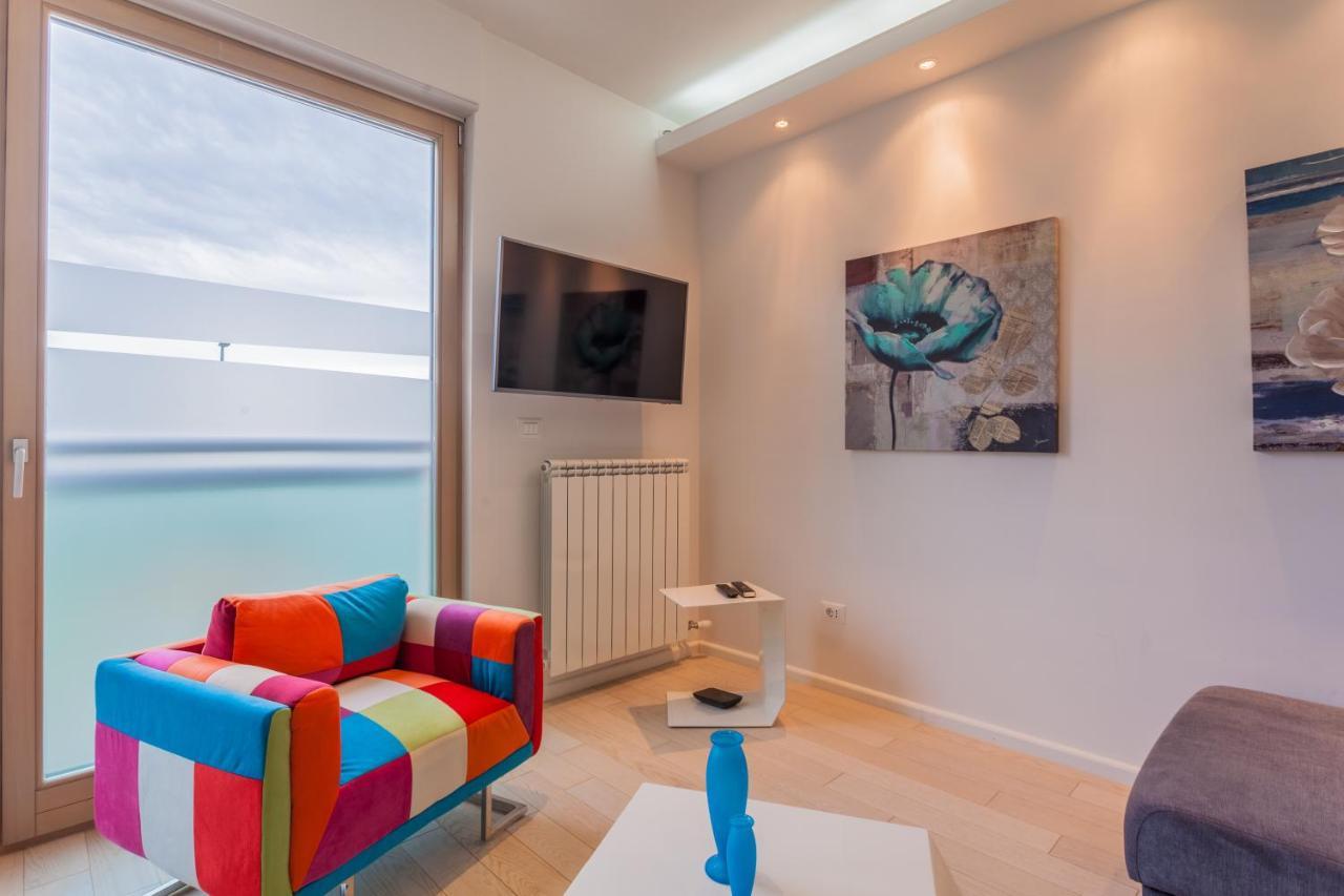 Apartman Laura Rijeka Buitenkant foto